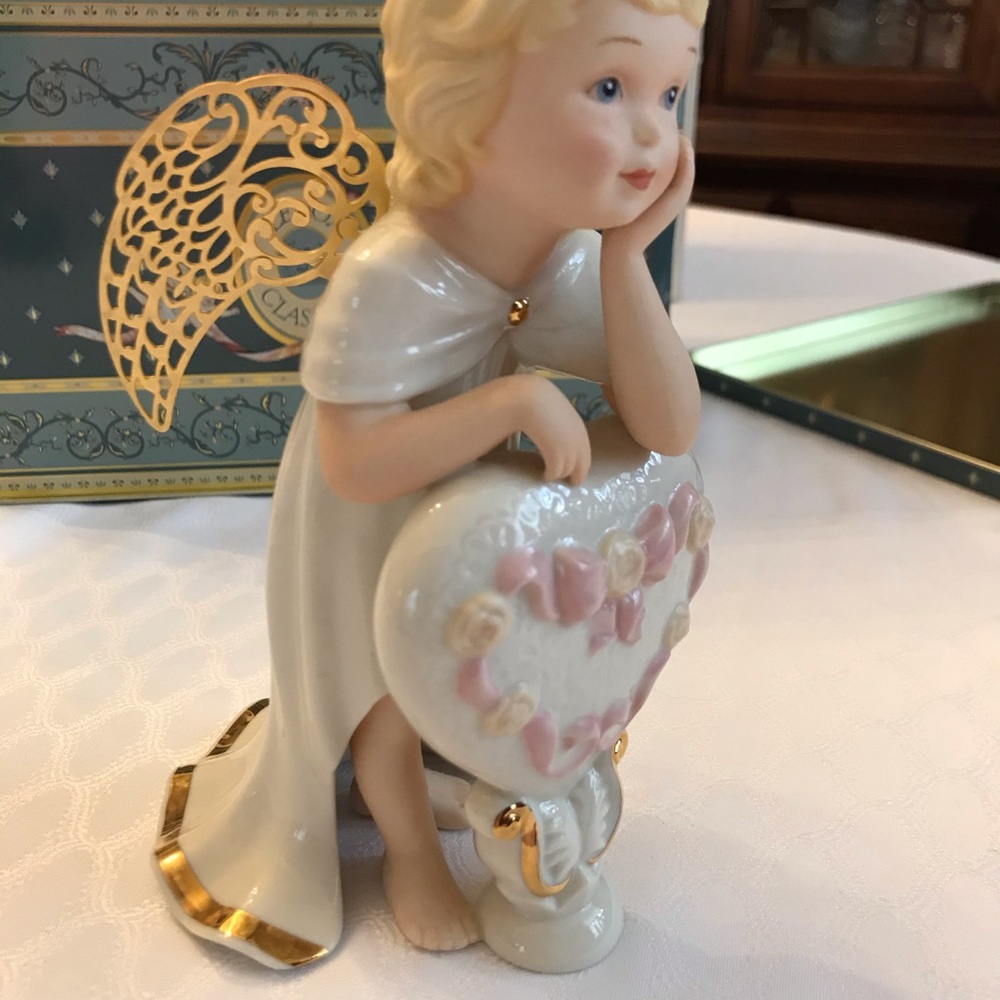 Lenox Classics Little Graces Love Angel - Picture 4 of 7